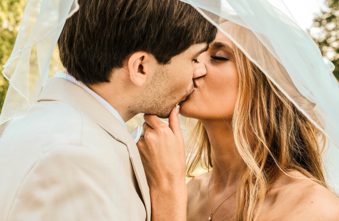 wedding couples
